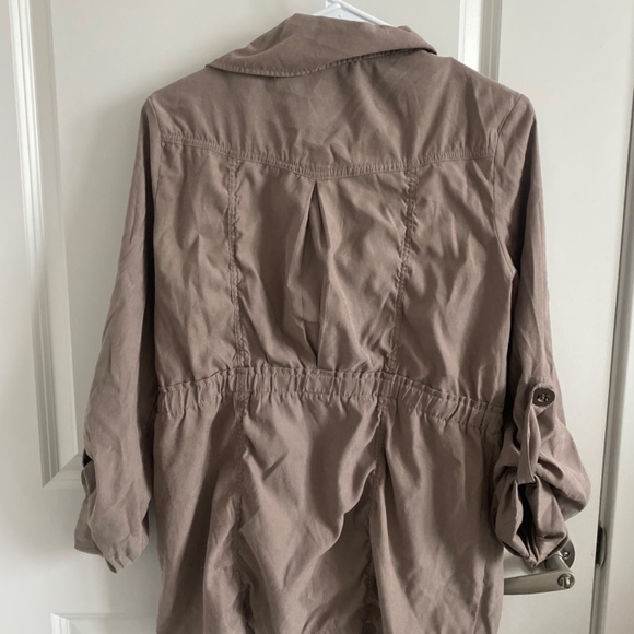 Light Brown Francesca’s Zippered Light Jacket - Picture 4 of 10
